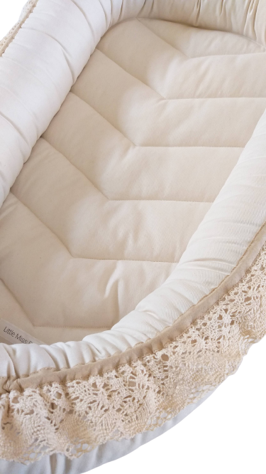 Babynest – Unbleached Cotton + Vintage Crochet Trim