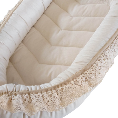 Babynest – Unbleached Cotton + Vintage Crochet Trim
