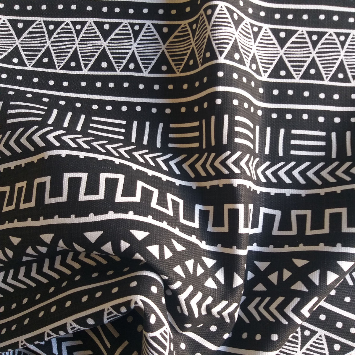 Babynest – Black&White Patterns + Black