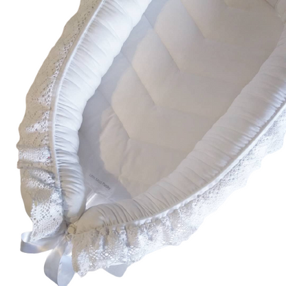 Babynest – Crisp White + Vintage Crochet Trim