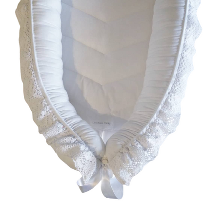 Babynest – Crisp White + Vintage Crochet Trim