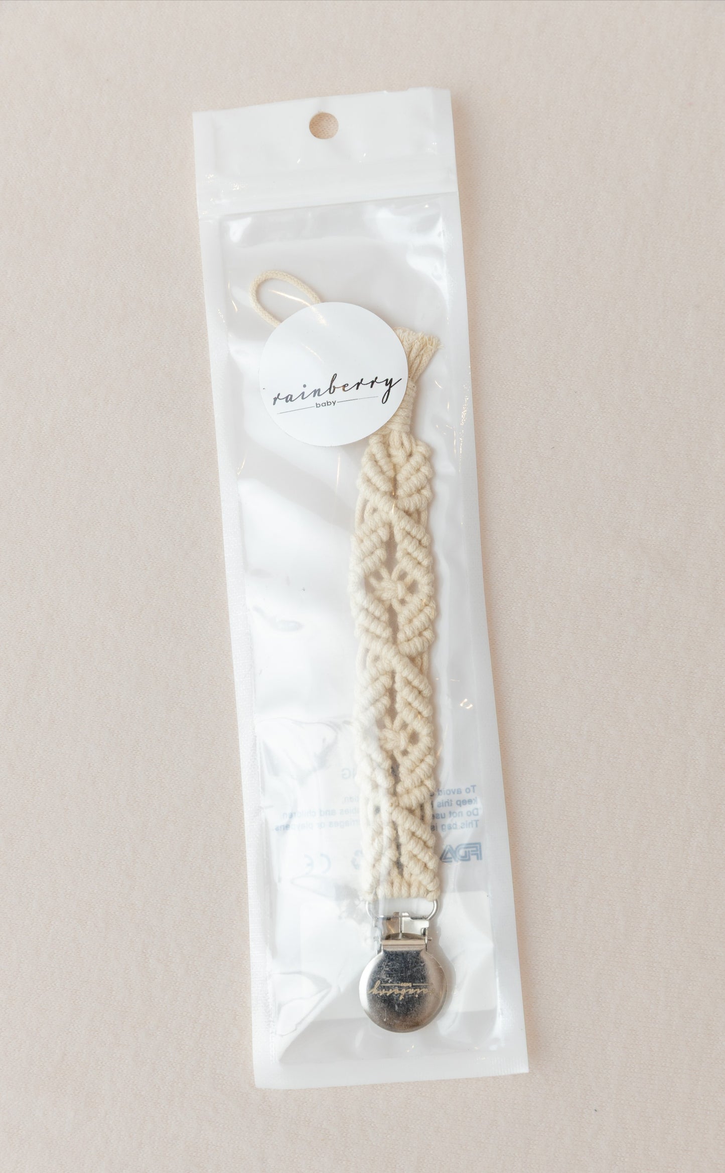Macrame Dummy Clip