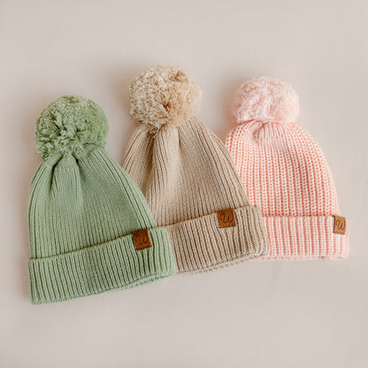 Knitted Beanie (0-6 Months)