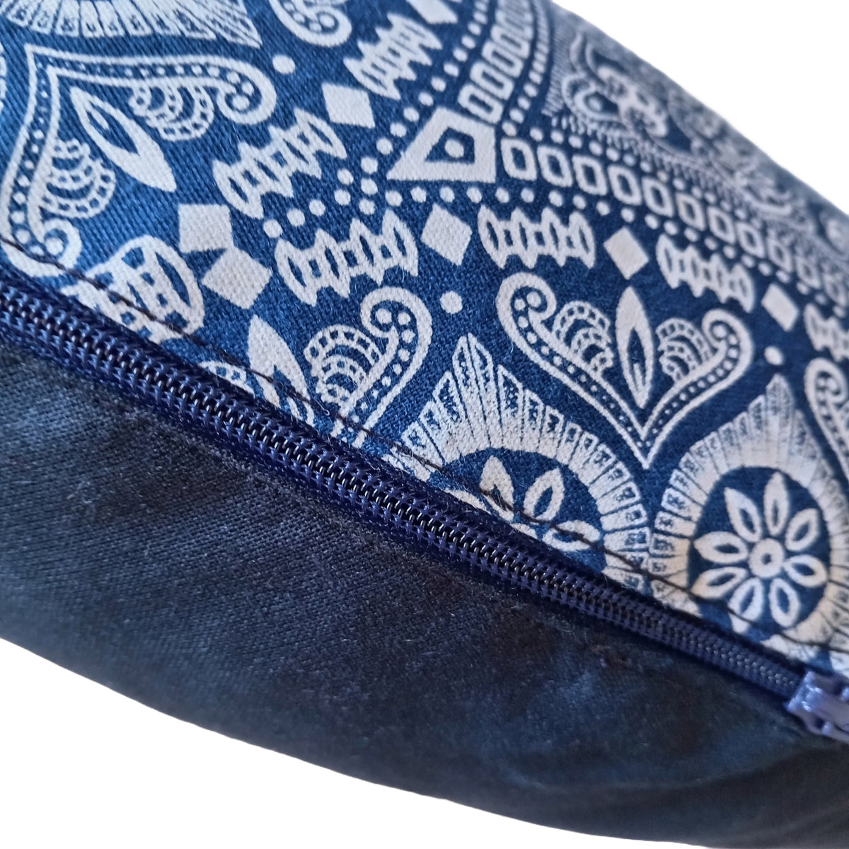 Feeding Pillow – African Navy Blue Medalloin ShweShwe + Navy